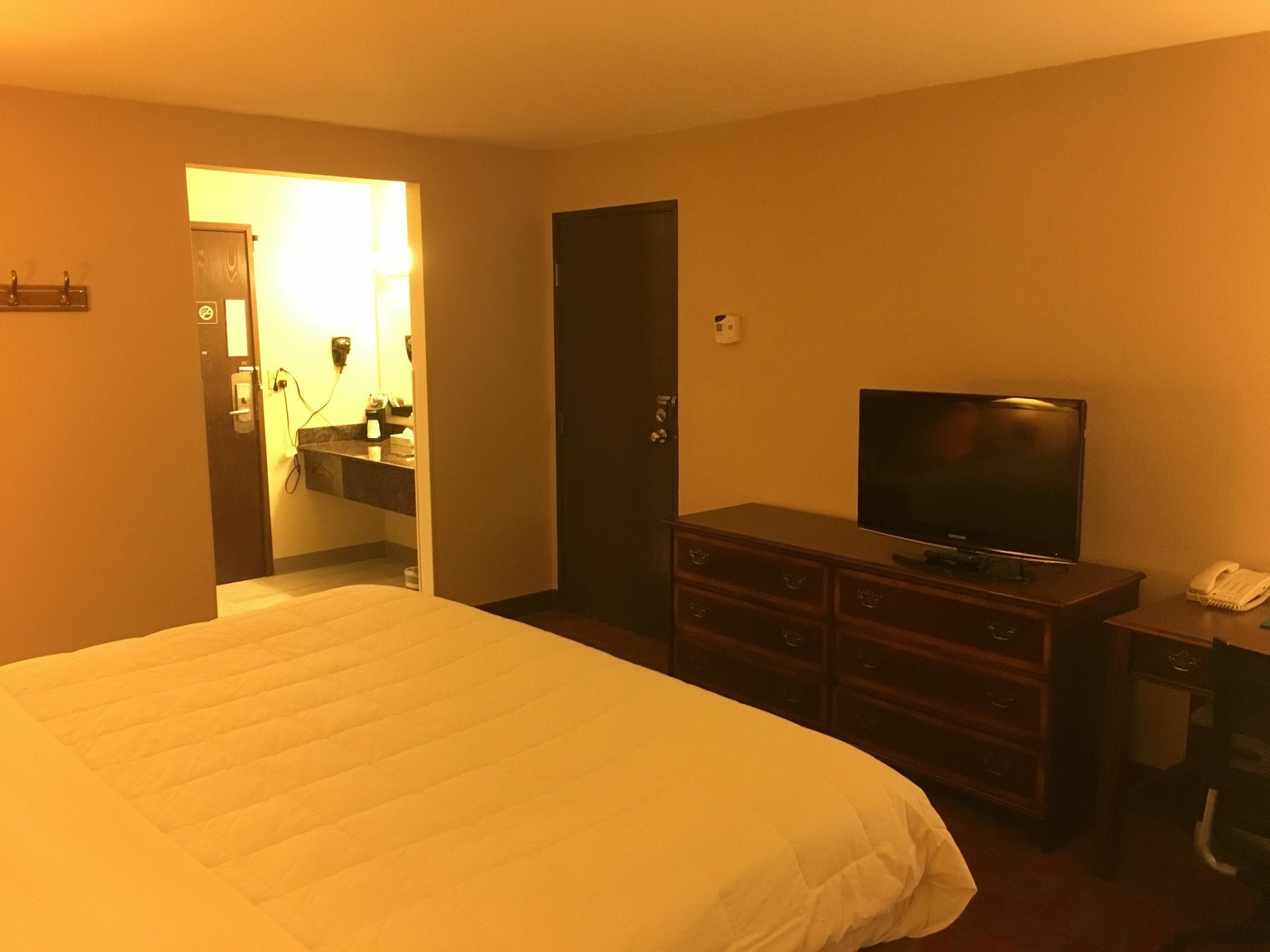 Quality Inn & Suites Milwaukee Buitenkant foto