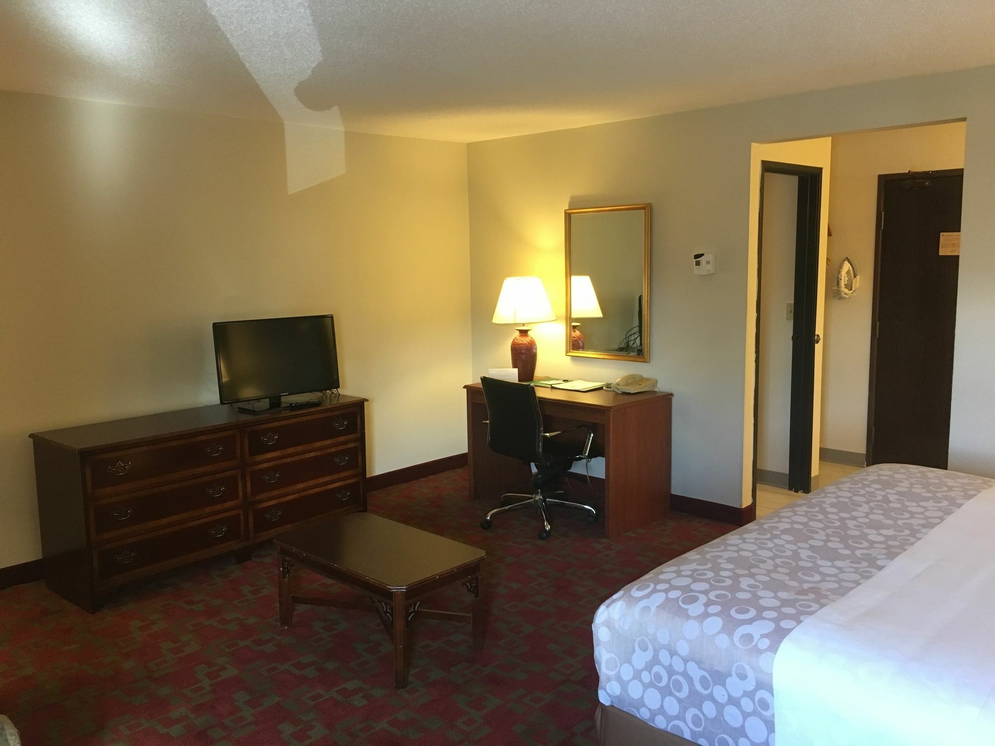 Quality Inn & Suites Milwaukee Buitenkant foto